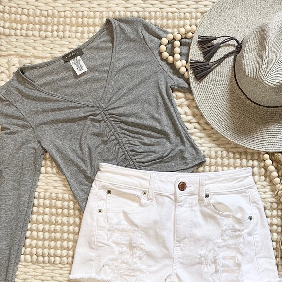 New Gray Cinched Long Sleeve Crop Top - Picture 7 of 8